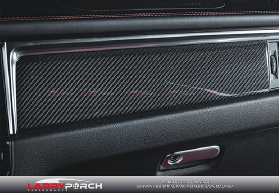 Carbon-interior-trim-Porsche-Macan
