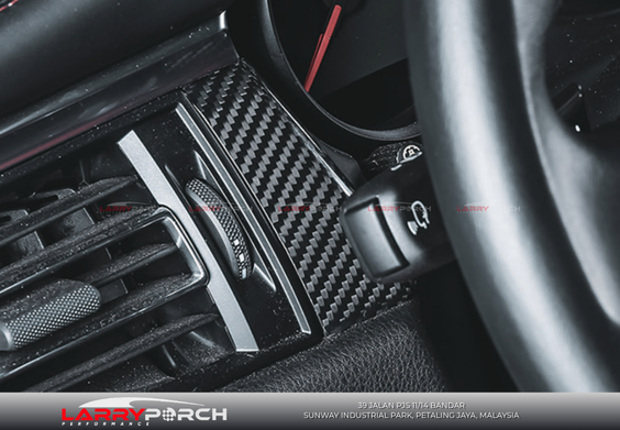 Carbon-interior-trim-Porsche-Macan